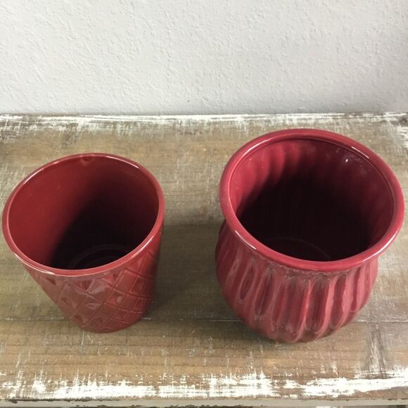 Planter bundle - two dark red planters one hobnail other geometric diamond pot - Picture 2 of 7